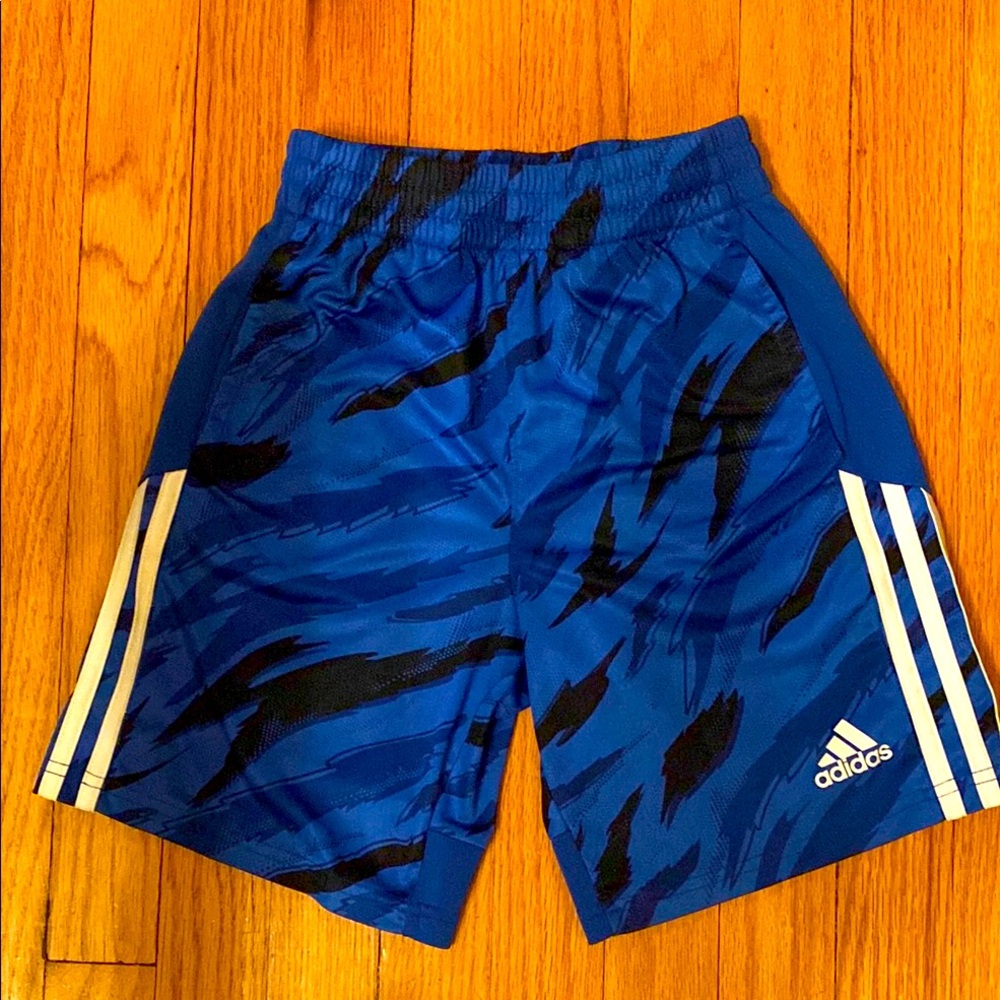 Adidas Aeroready Boys size Small (8) Blue and Black Patterned Shorts